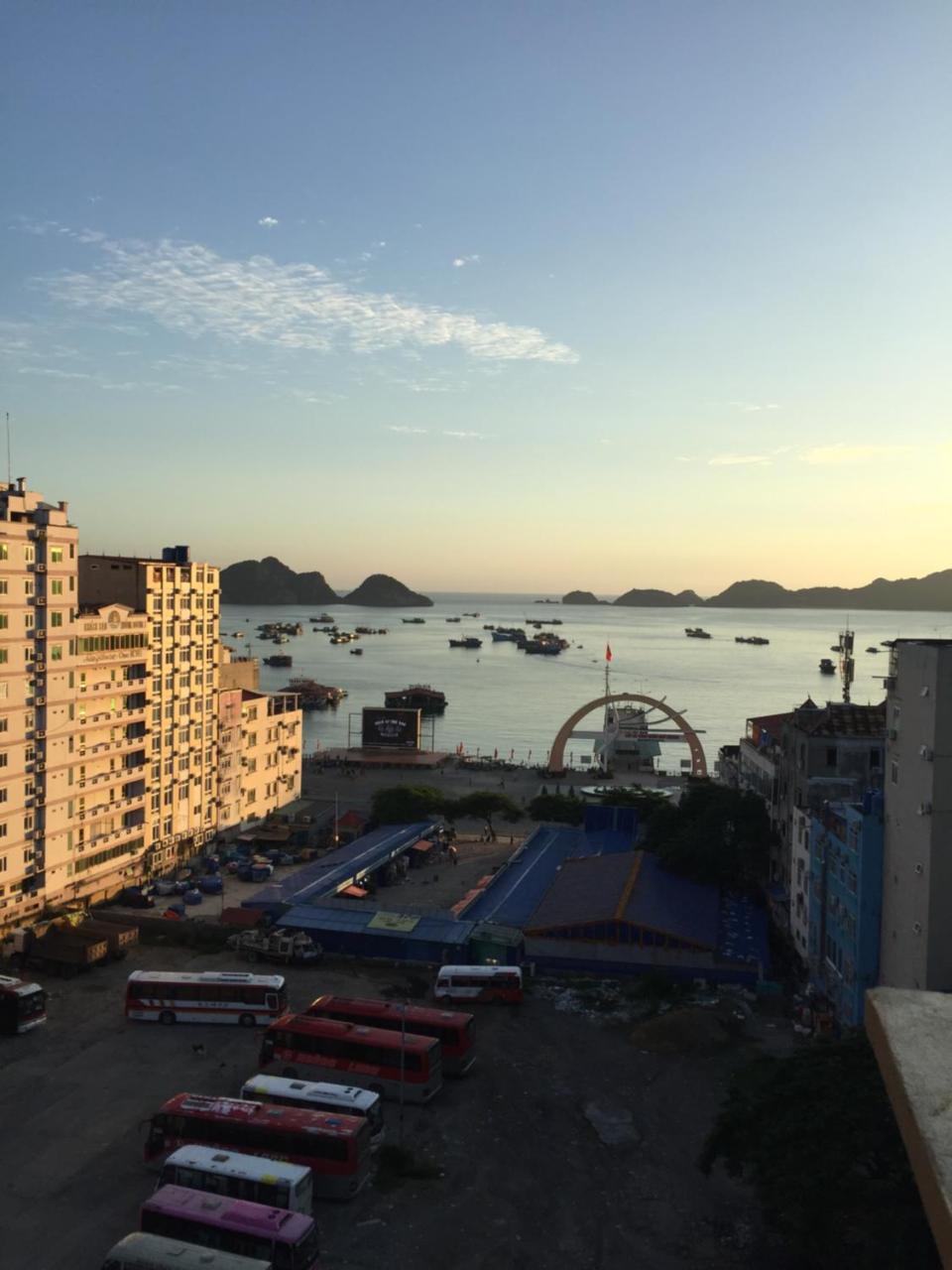Sea Dragon Hotel Dong Khe Sau Kültér fotó
